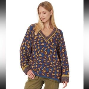 NWT Free People Little Animal Sweater Size: Medium Color: Blue Fig